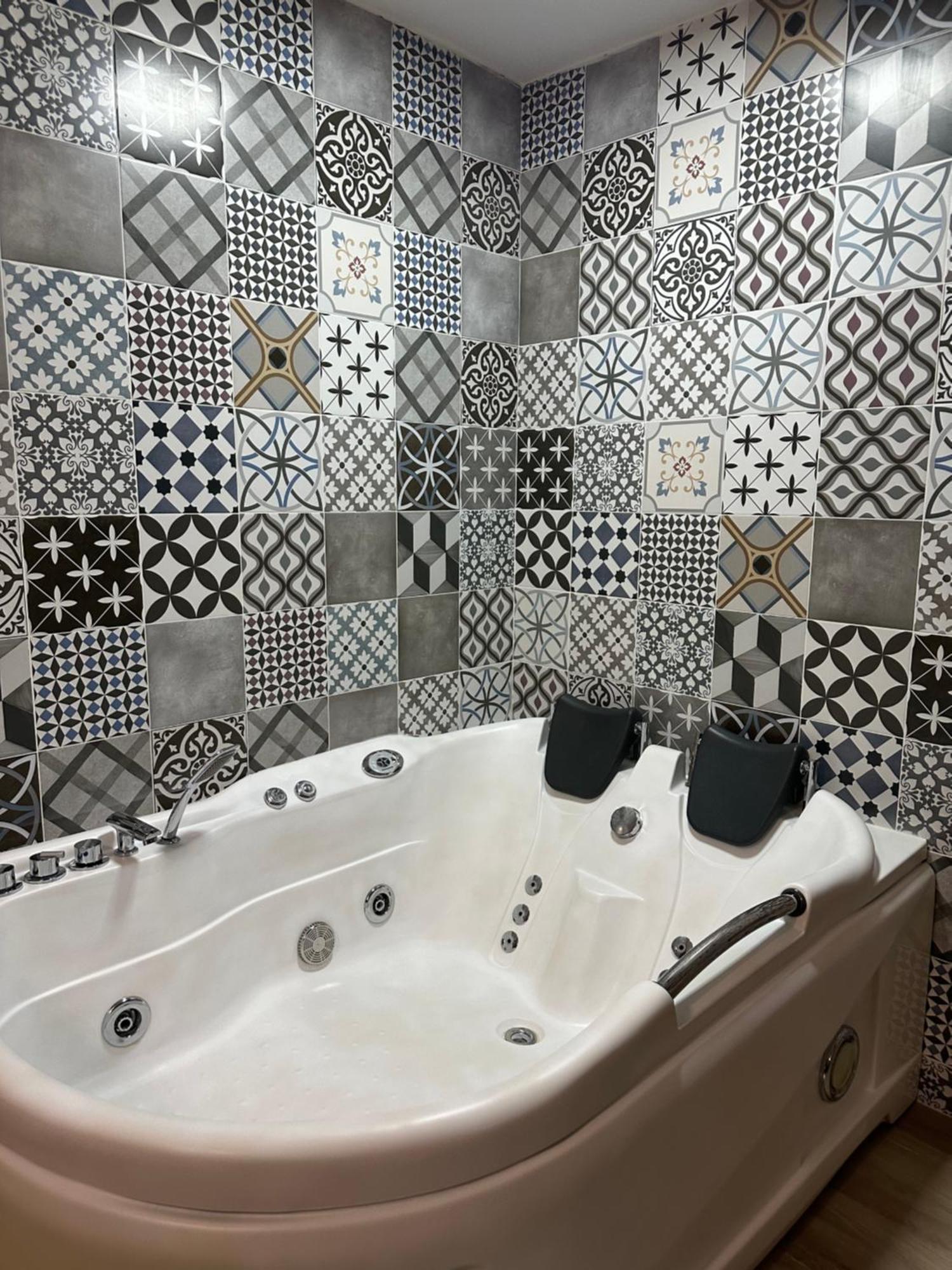 Hotel Europa Prishtina Pristina Eksteriør billede